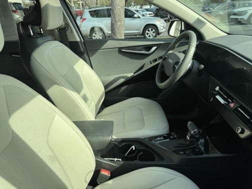 2023 Kia Niro EX Touring