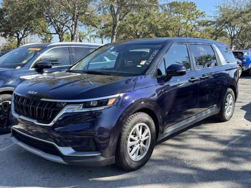 2024 Kia Carnival LX