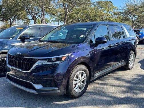 2024 Kia Carnival LX