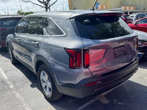 2023 Kia Sorento LX