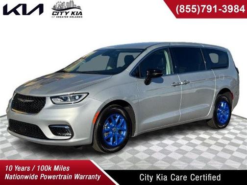 2024 Chrysler Pacifica Touring-L