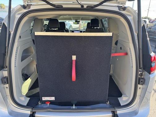 2024 Chrysler Pacifica Touring-L