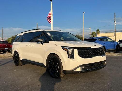 2026 Kia Carnival SX