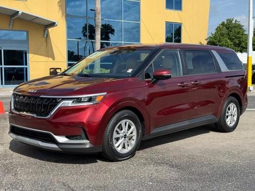 2023 Kia Carnival LX