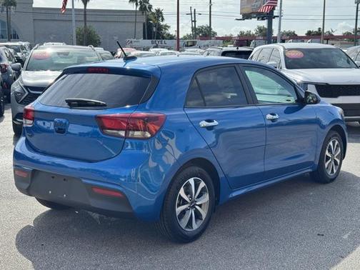 2022 Kia Rio S