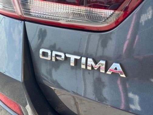 2020 Kia Optima S