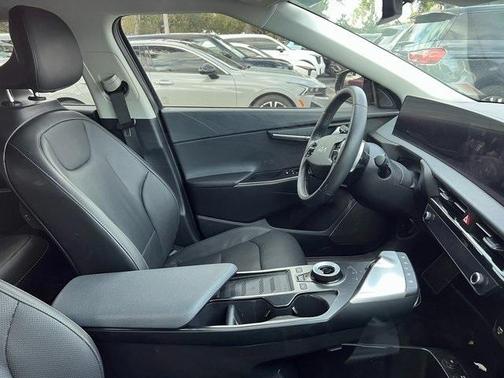 2022 Kia EV6 Wind