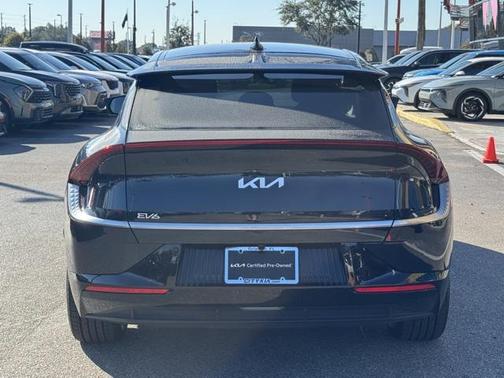 2022 Kia EV6 Wind