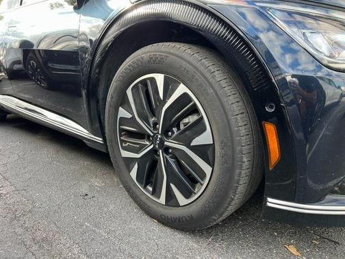 2022 Kia EV6 Wind