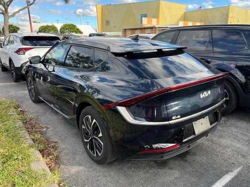 2022 Kia EV6 Wind
