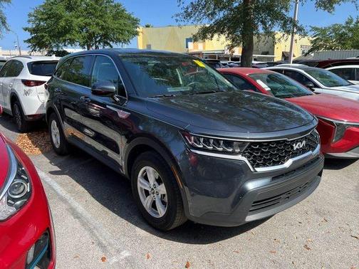 2022 Kia Sorento LX