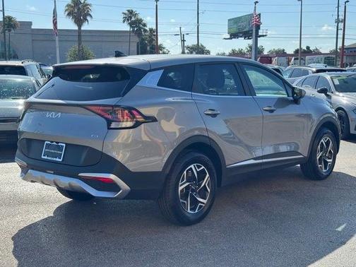 Gray 2024 Kia Sportage LX