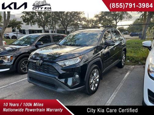 2020 Toyota RAV4 XLE Premium