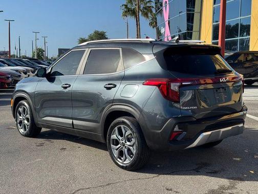 Gravity Gray 2024 Kia Seltos S