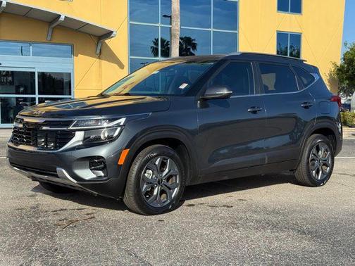 Gravity Gray 2024 Kia Seltos S