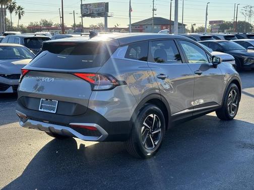 2023 Kia Sportage Hybrid LX