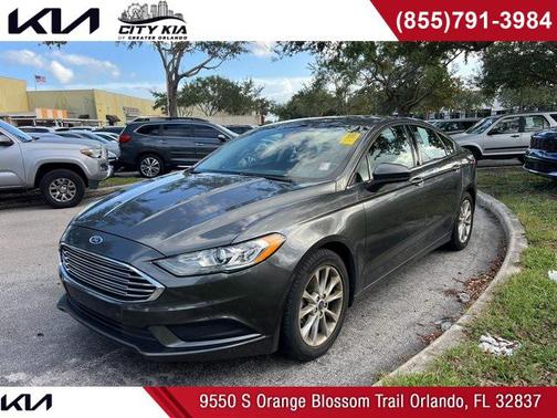 2017 Ford Fusion SE