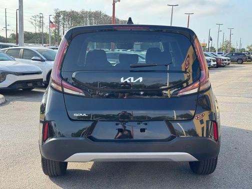 2025 Kia Soul LX