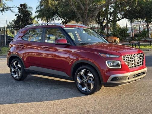 2024 Hyundai VENUE Limited