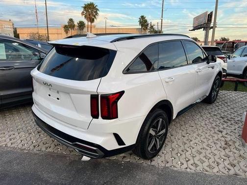 2023 Kia Sorento S