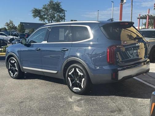 2023 Kia Telluride S