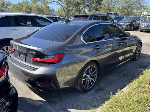 2019 BMW 330 i