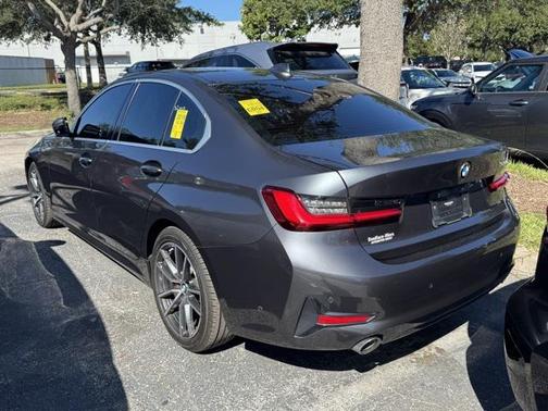 2019 BMW 330 i