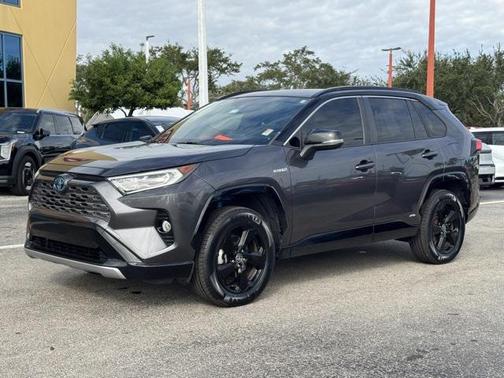 2020 Toyota RAV4 Hybrid XSE