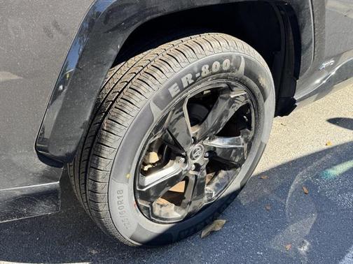 2020 Toyota RAV4 Hybrid XSE