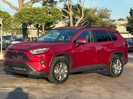 2023 Toyota RAV4 XLE Premium