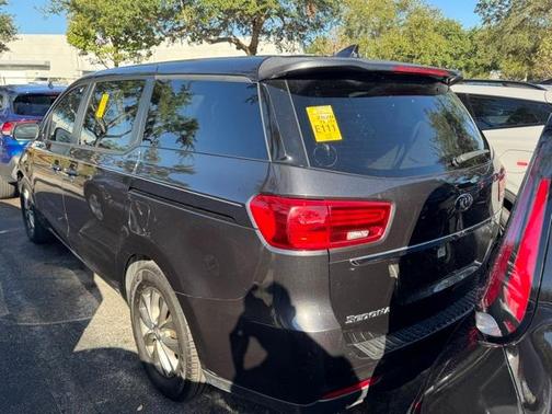 2020 Kia Sedona LX