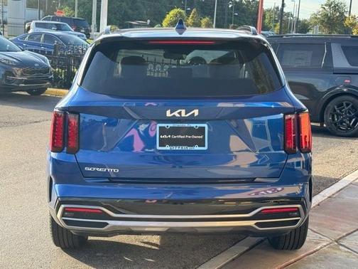 2023 Kia Sorento S