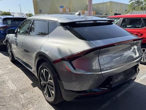 2024 Kia EV6 Wind