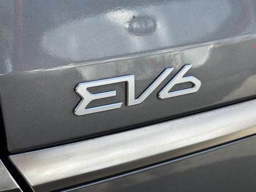 2024 Kia EV6 Wind