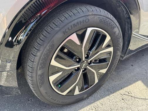 2024 Kia EV6 Wind