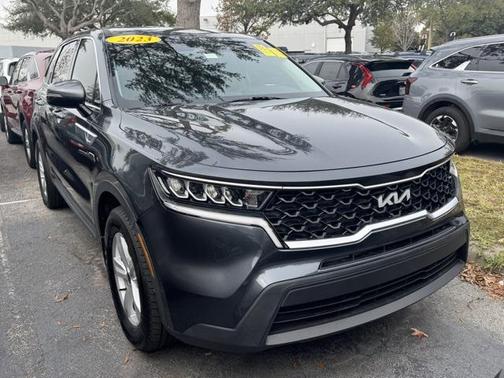 2023 Kia Sorento LX