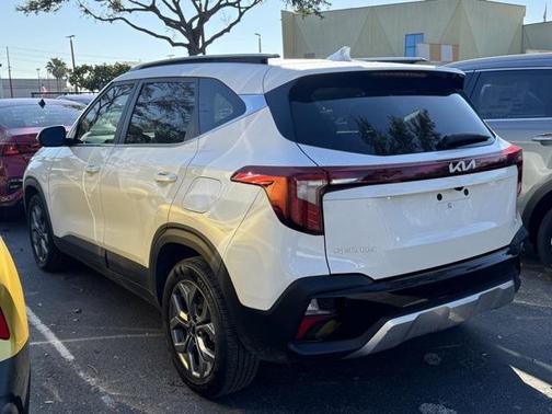 2024 Kia Seltos S