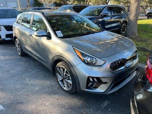 2022 Kia Niro Touring SE