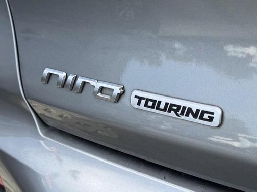 2022 Kia Niro Touring SE