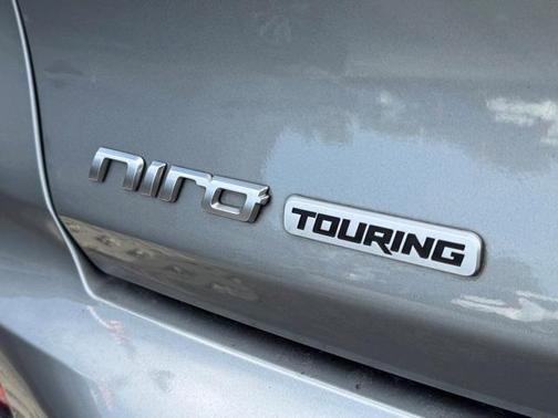 2022 Kia Niro Touring SE