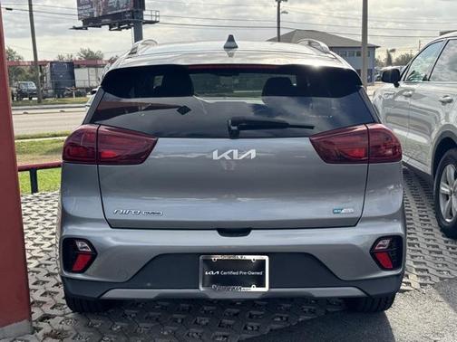 2022 Kia Niro Touring SE