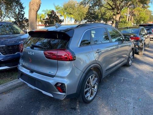 2022 Kia Niro Touring SE