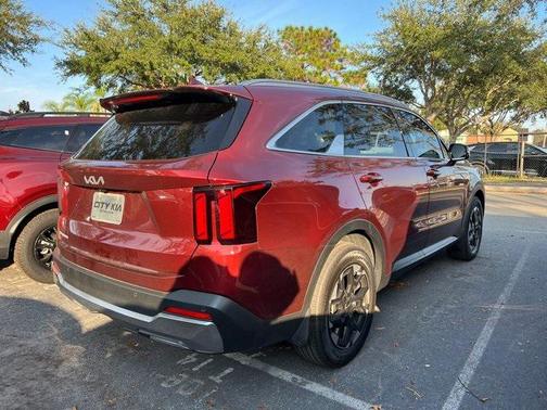 2025 Kia Sorento S