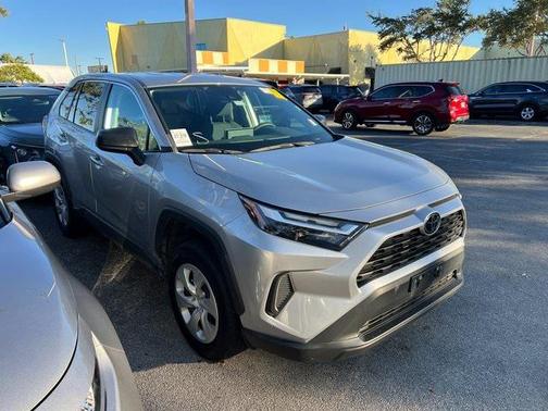 2024 Toyota RAV4 LE