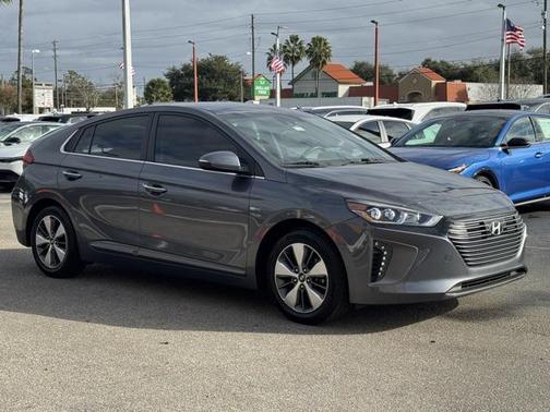 2019 Hyundai IONIQ Plug-In Hybrid Base
