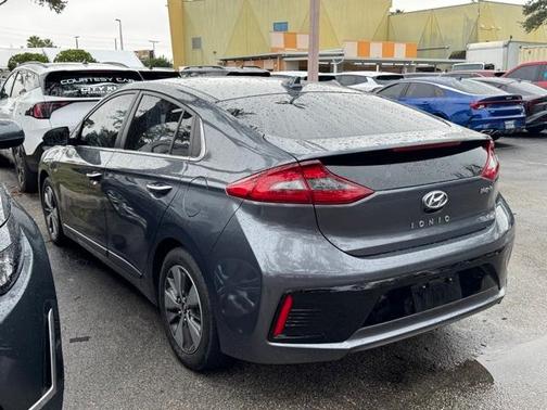 2019 Hyundai IONIQ Plug-In Hybrid Base