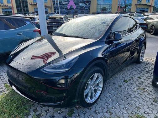 2023 Tesla Model Y Long Range