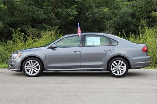 2019 Volkswagen Passat 2.0T Wolfsburg Edition