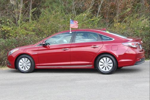 2016 Hyundai SONATA Hybrid SE