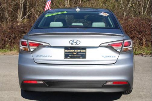 2016 Hyundai SONATA Hybrid SE